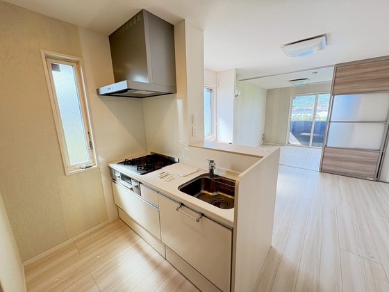 キッチン　※別部屋の写真です