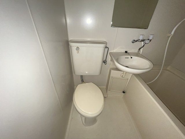 トイレ　シンプルで使いやすいトイレです