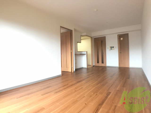 居室・リビング　南向きなので日当たりも良好ですよ～。嬉しいですね。