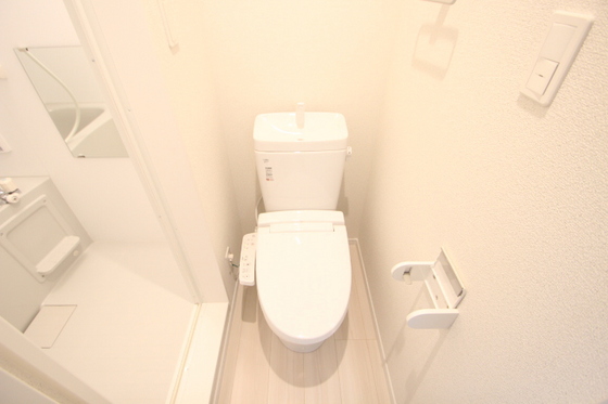 トイレ　※別部屋の写真です