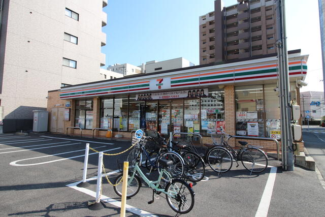 コンビニ　セブンイレブン広島皆実1丁目北店（コンビニ）まで517m