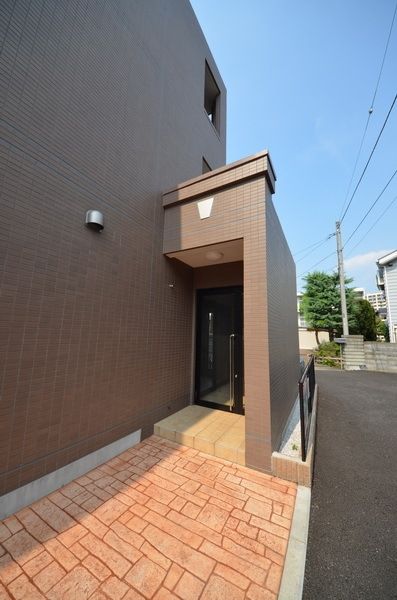エントランス　☆建物入口☆