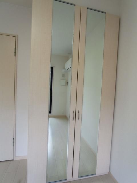 その他　☆全身鏡が付いてます☆