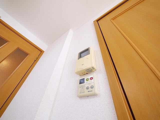 セキュリティ　モニター付きインターホンあります