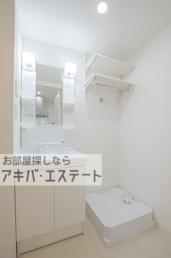 洗面設備　同一仕様写真