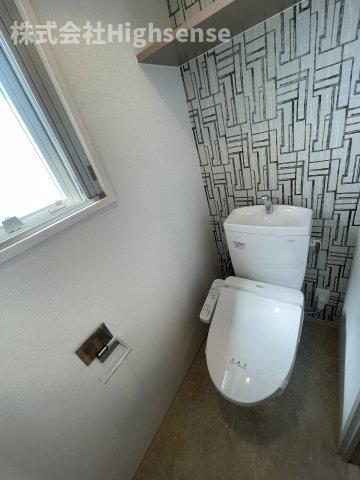 トイレ　落ち着いたトイレです