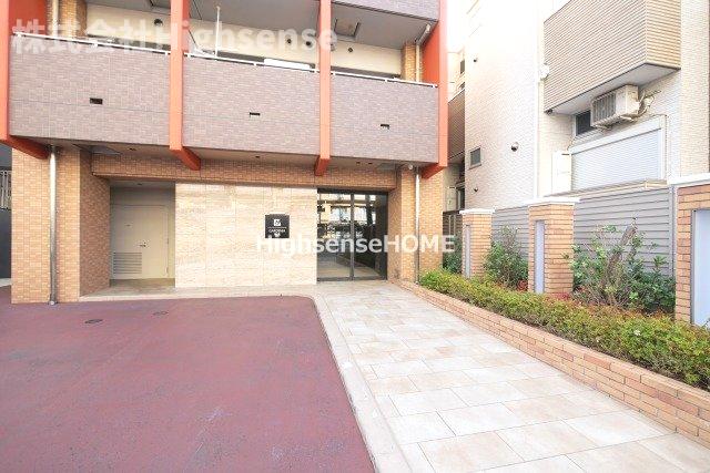 エントランス　建物の内部です