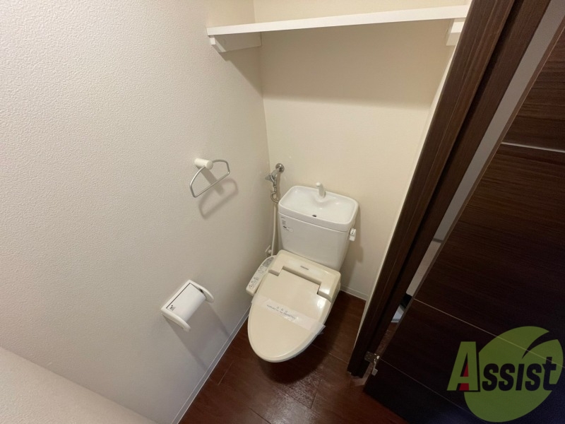 トイレ　ウォシュレット機能がついたトイレ。安心して使用できますね。