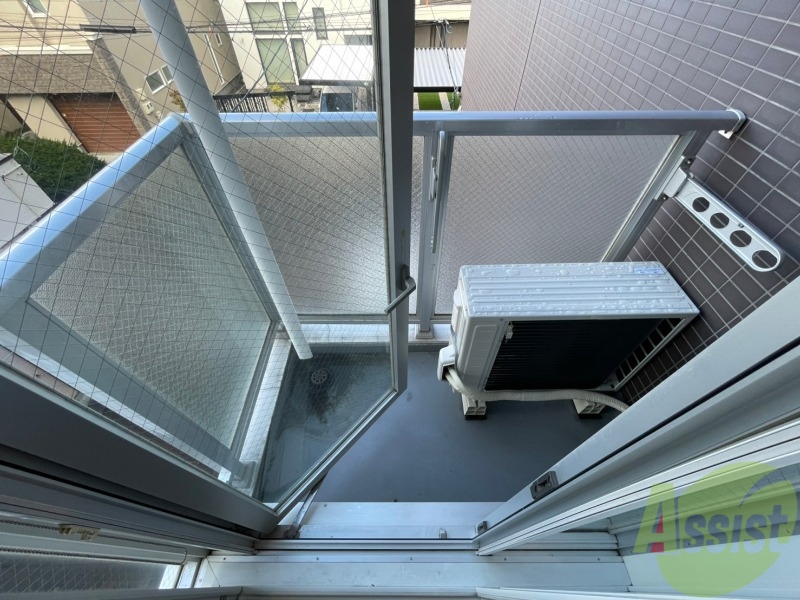 バルコニー　バルコニーです。洗濯物を干したり一息ついたりできますね！