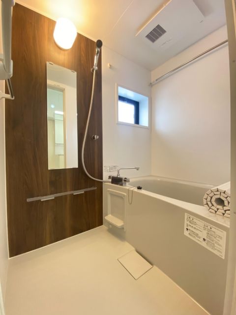 バス・シャワールーム