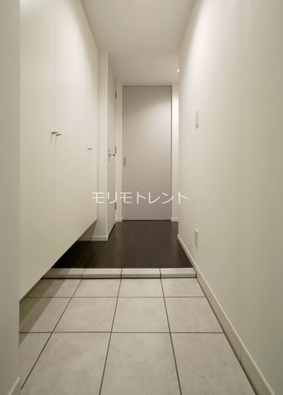 玄関　室内参考写真（Ｅ１タイプ）