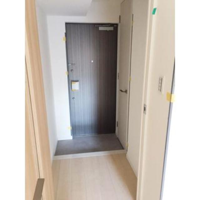 玄関　※写真は同タイプ住戸です。