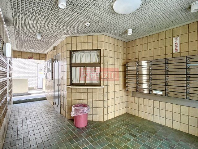 エントランス　エントランス