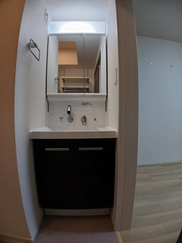 洗面設備　使いやすい洗面所です