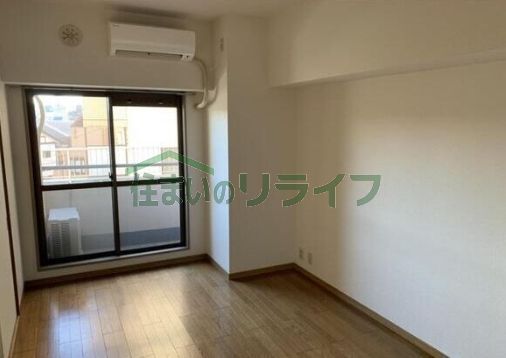 居室・リビング　別室参考画像です