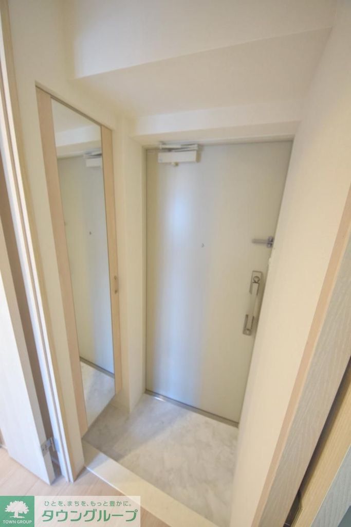 玄関　お問合せはタウンハウジングまで！※現地待合わせ相談可能