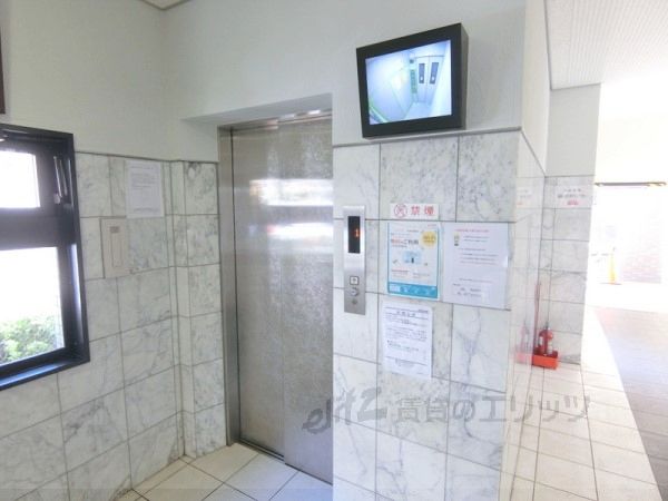 その他　エレベーター