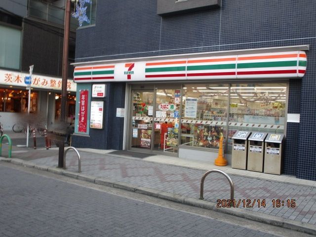 コンビニ　セブンイレブン阪急茨木市駅東店（コンビニ）まで170m