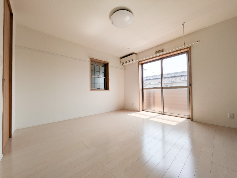 居室・リビング　図面と現状に相違がある場合には現状を優先