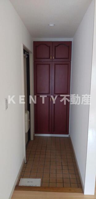 玄関　落ち着いた玄関です