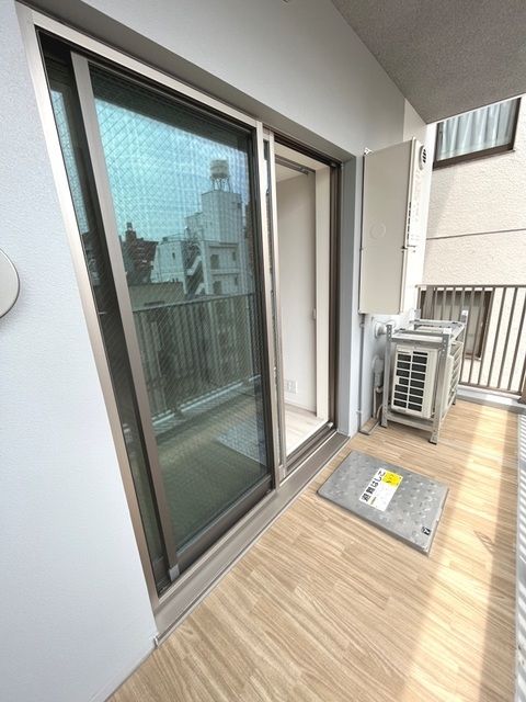 バルコニー　※別部屋の参考写真です。