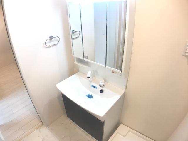 洗面設備　洗髪洗面化粧台