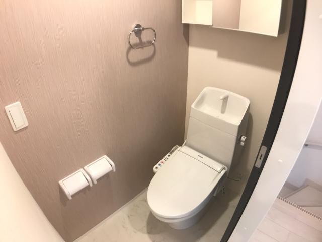 トイレ　シャワー付トイレ