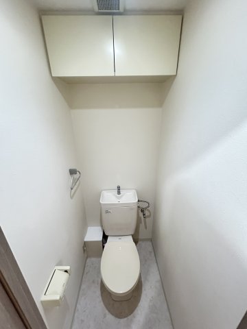 トイレ　落ち着いたトイレです
