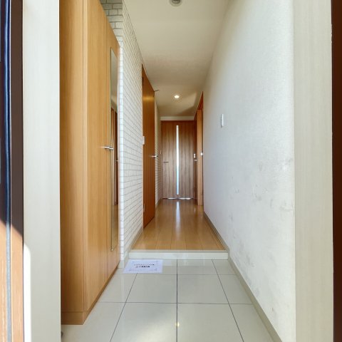 玄関　同仕様タイプです