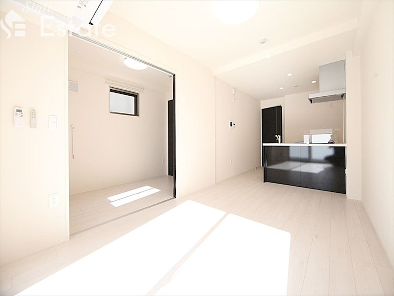 居室・リビング　内装