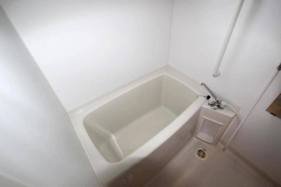 バス・シャワールーム　浴室