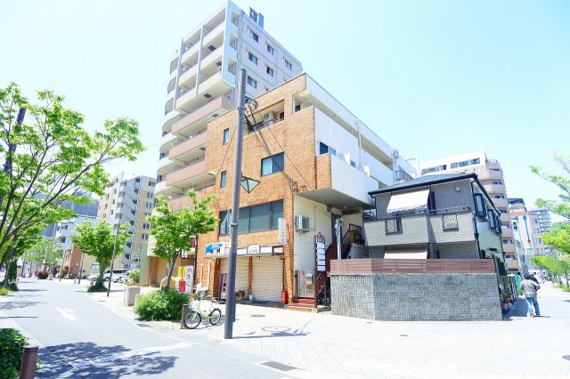 建物外観　綺麗な外観ですね。