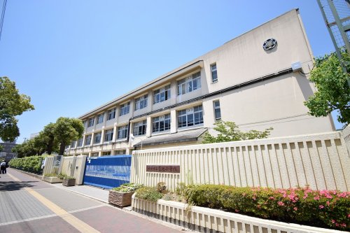 小学校　蓮池小学校（小学校）まで724m