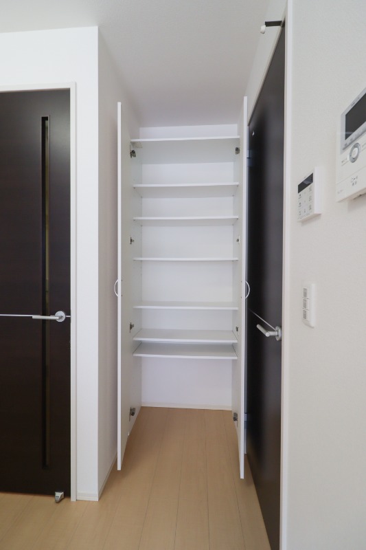 収納　図面と現状に相違がある場合には現状を優先