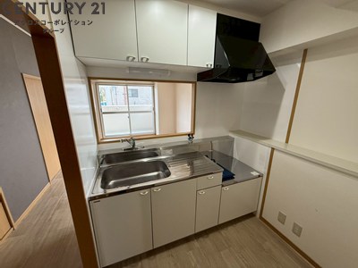 キッチン　収納豊富なカウンターキッチン