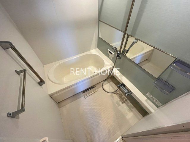 バス・シャワールーム　同仕様タイプの写真です。