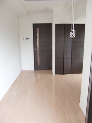 居室・リビング　同建物の別部屋の写真