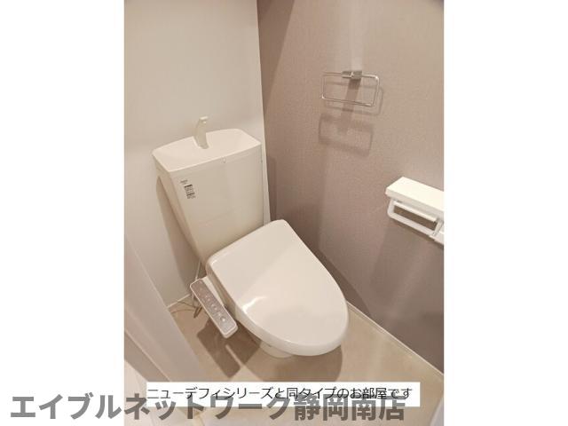 トイレ　イメージ