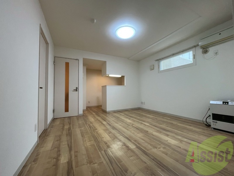 居室・リビング　広くてキレイなお部屋が広がっていて、充実した生活が送れそう。