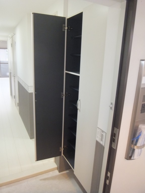 玄関　ネクスト吉塚