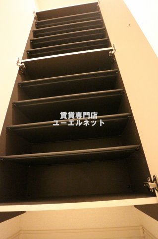 その他設備　収納力たっぷりのシューズボックスで玄関すっきり！