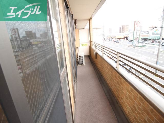 バルコニー　バルコニー