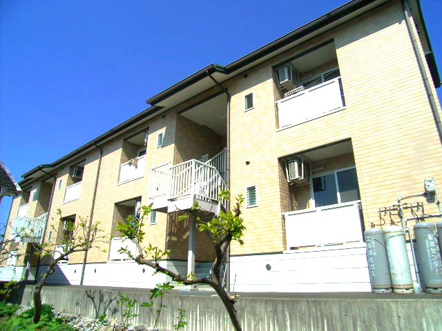 建物外観　2009年4月撮影