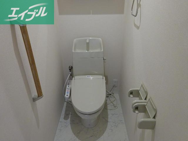 トイレ　シャワー付トイレ