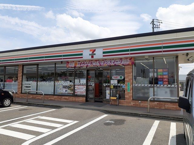 コンビニ　セブンイレブン中条本郷店（コンビニ）まで800m