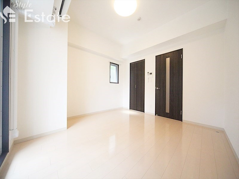 居室・リビング　内装