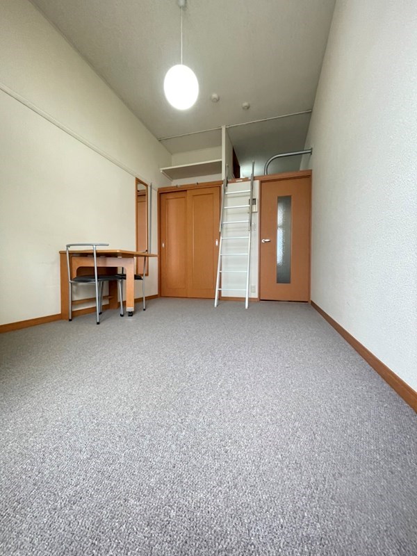 居室・リビング　リビング