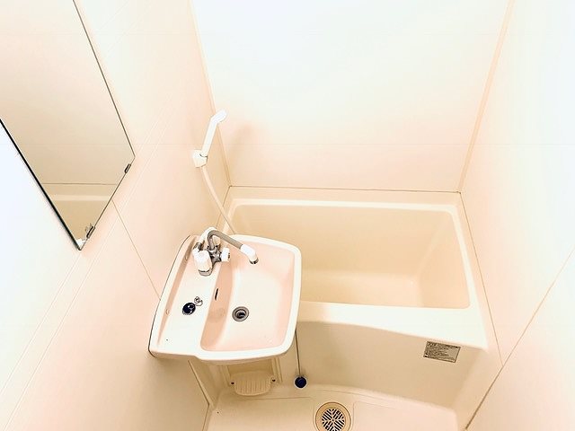 バス・シャワールーム　バスルーム