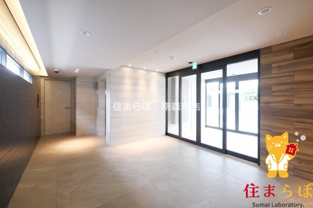 エントランス　共用部の印象も大切に