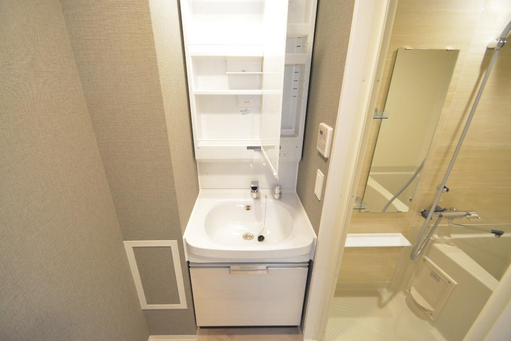 洗面設備　洗髪洗面化粧台